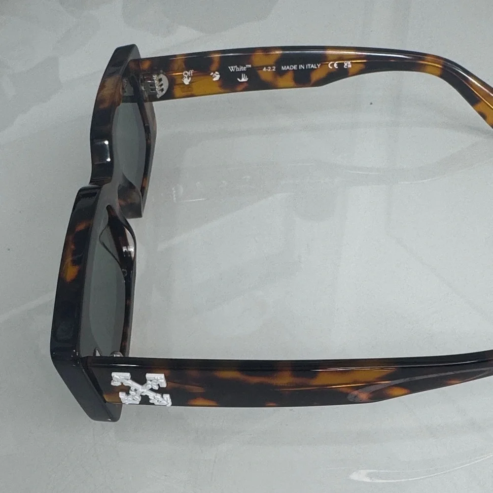 Off-White Arthur tortoiseshell-design sunglasses with blue-green lenses